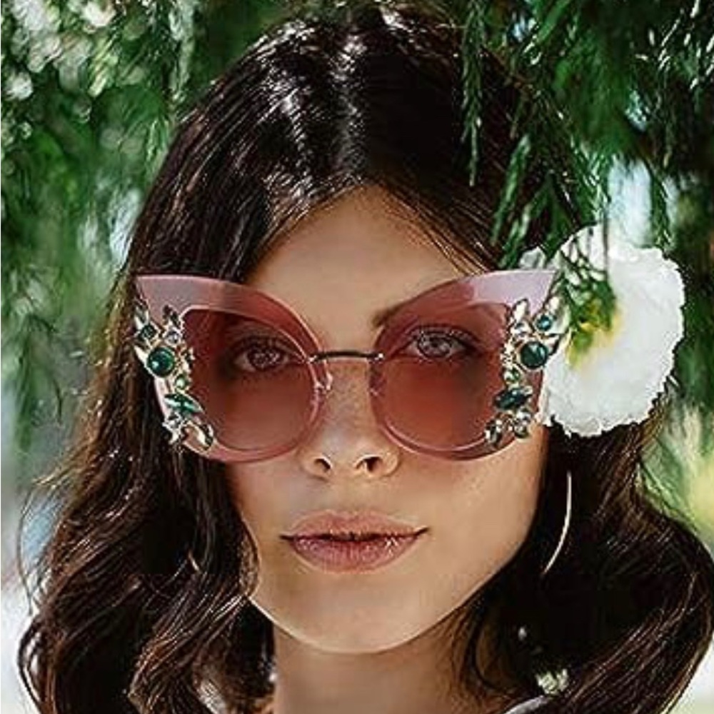 Blue cat eye butterfly rhinestone bling embellished sunglasses. - Picture 10 of 15
